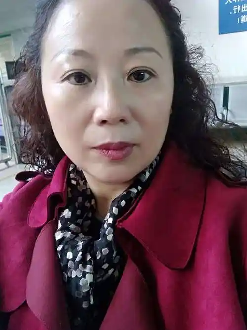 57岁离异女征婚照片(id:2208124)_河南商丘征婚交友_我主良缘网