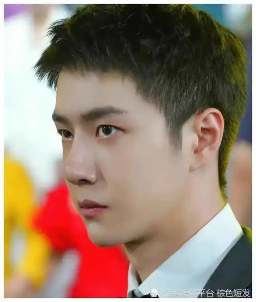 四月才刚来王一博的各种讯息不断个个都是无聊的假料瓜