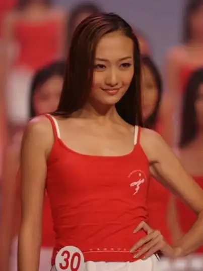 王鸥青涩照,网友:天生的美人胚子