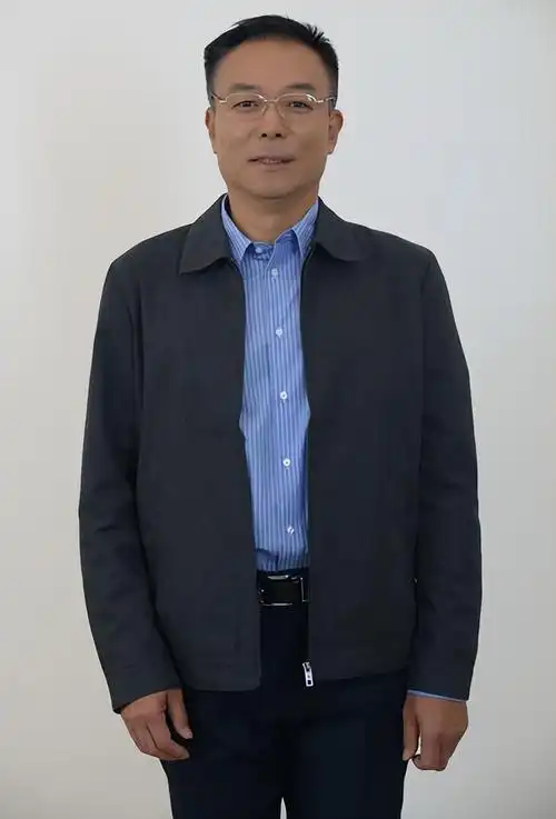 谢园的个人资料简介:两段婚姻,61岁离世时无儿无女,妻子邱悦咋样了?