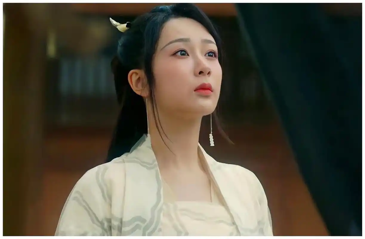 杨紫《青簪行》2024年劲敌:刘诗诗邓为《掌心》复仇破案,2大平台pk!