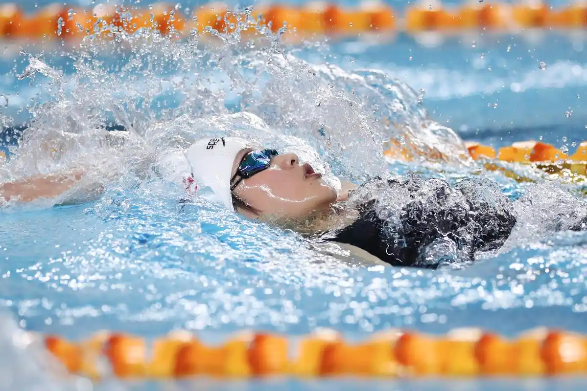 游泳体校乙组女子200米个人混合泳决赛赛况