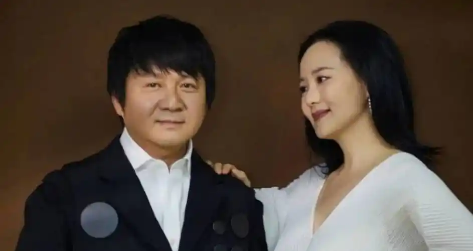 不与窦唯争高低,情钟影后咏梅,54岁坚持不生子_栾树_音乐_王菲