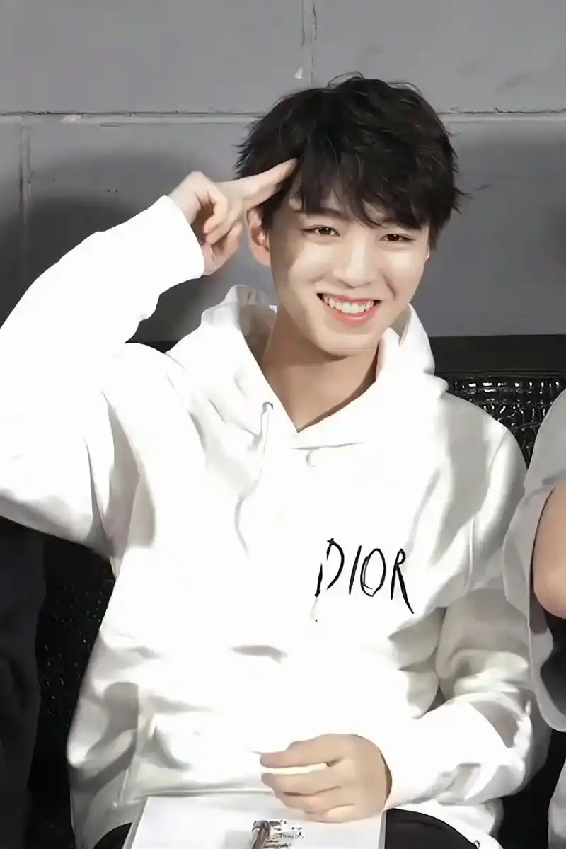 王俊凯 #治愈系笑容 #我的阳光男孩 #笑容 - 抖音