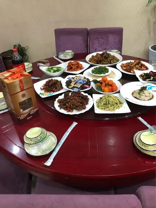 丰富的生日聚会