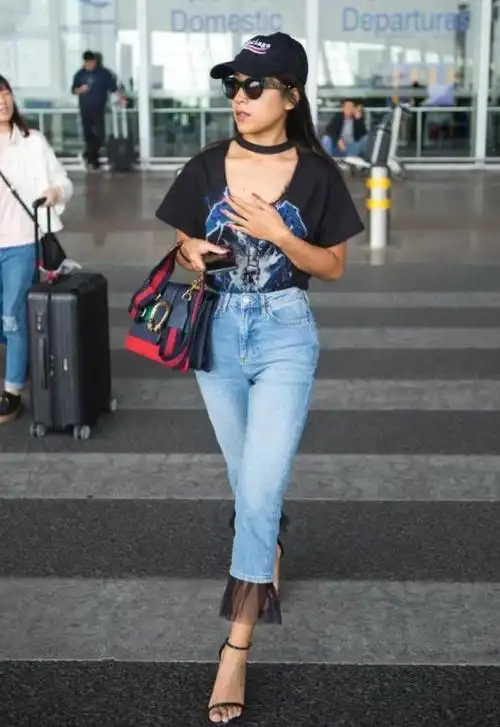 吉克隽逸白的时候的照片(5)