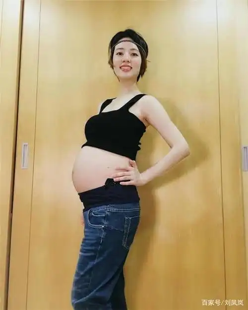 这女明星官宣生娃,因胎儿头太大卡420分钟,网友感叹:为母则刚