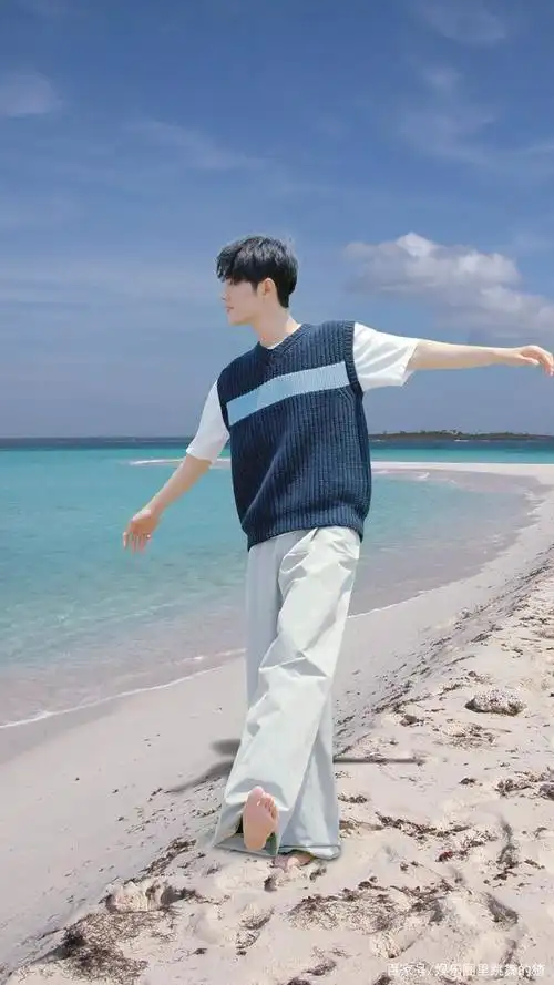 肖战精选壁纸合集,这样的肖战你爱了吗?