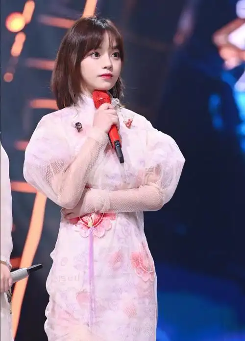 黄霄云深情演绎青涩美好又无奈怅惘的成长故事!