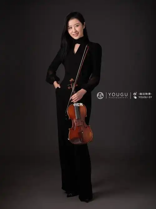 小提琴肖像摄影 形象照_小提琴_摄影_摄影师_音响_摄影_写真