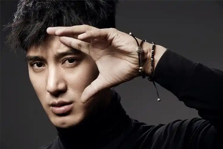 蒲巴甲深情大片曝光