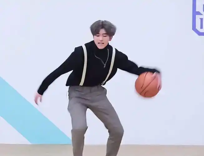 蔡徐坤鸡你太美手办卖脱销,销量排行第一,花1.