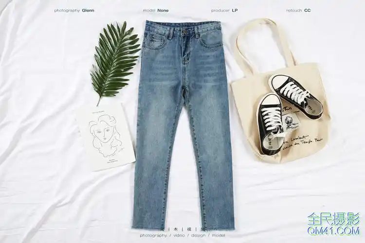 ins风牛仔裤长裤休闲裤静物平铺拍摄创意场景摆拍港风男装女装