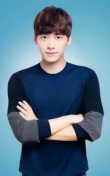 看了李易峰和他狂热粉的荒唐事,才知道,当年李幼斌说的话有多对_吴昕