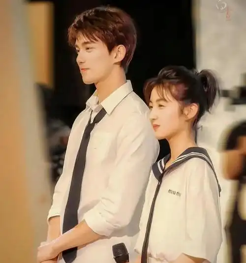 吴磊周雨彤张新成张子枫,四人组成cp圈_腾讯新闻