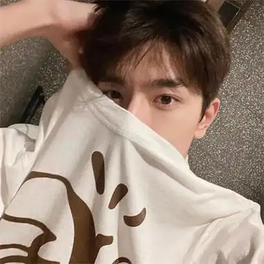 阳光温暖男生帅气头像干净阳光男生头像图片