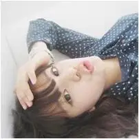 qq男生歪头头像