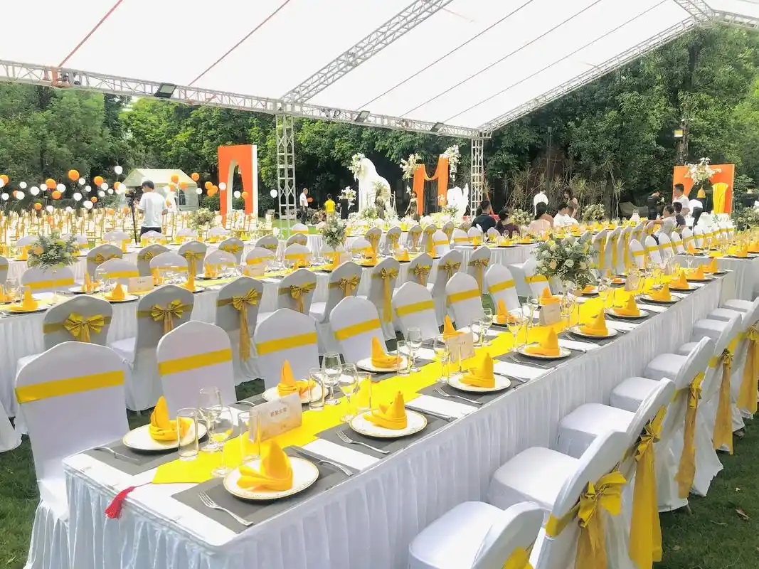 户外草坪自助餐晚宴