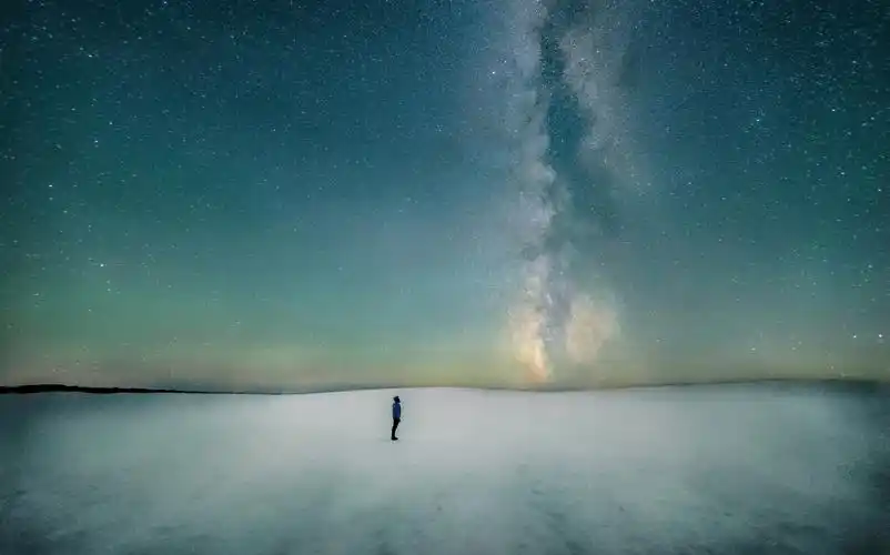 分享几张自己喜欢的4k壁纸