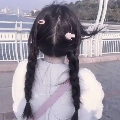江淮:可爱双马尾背影真人闺蜜女头_微信头像_我要个性网