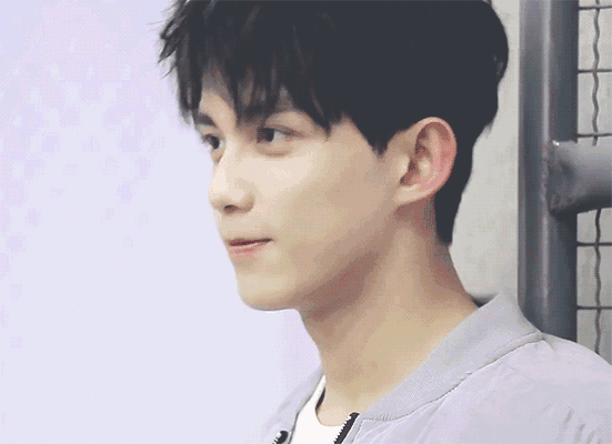 职业:演员,学生 生日:1997年10月10日 4,《琅琊榜》三石弟弟——吴磊