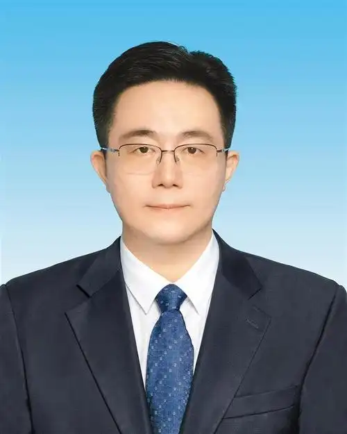 西藏自治区人大常委会任免名单