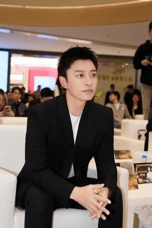 贾乃亮携手抖音引领618新风尚,创新直播模式备受瞩目