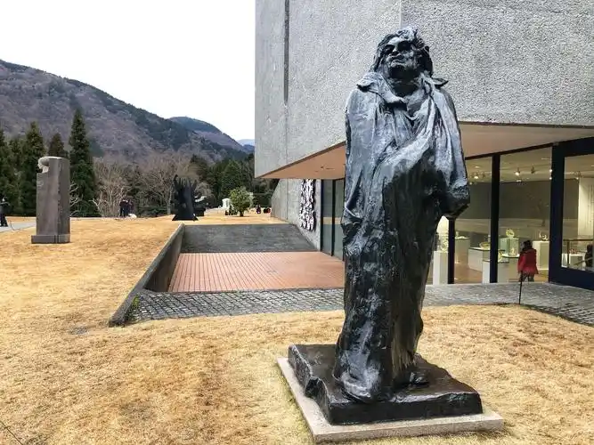 浪漫日本行:河口远眺富士山,箱根近览艺术馆 - 美篇