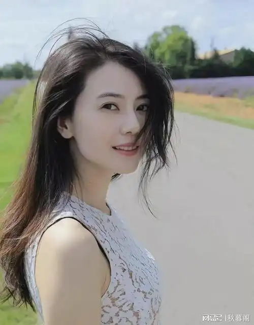 9年前,35岁的高圆圆,在普罗旺斯. 676767真是美得冒泡啊!