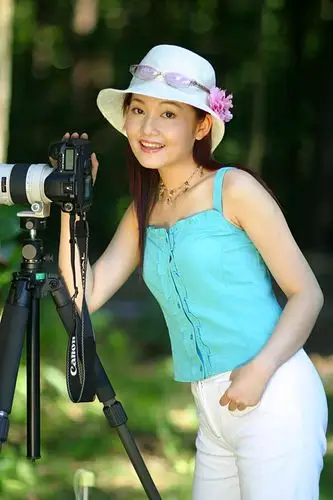 广西电视主持人图片专帖 - 各地交流