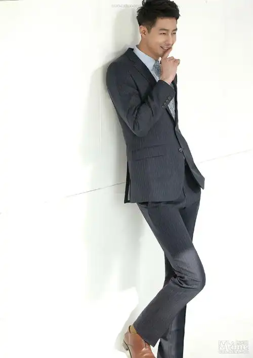 赵寅成高清代言写真 衣架子帅哥人气第二春(图)