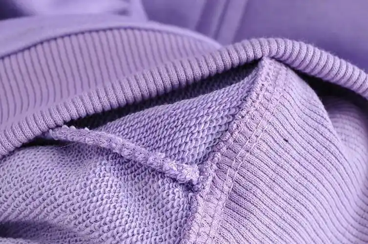 商品描述风格类型街头潮人服装风格欧美尺码s,m颜色白色,黑色,紫色