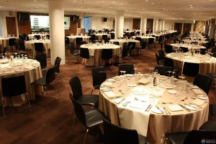 五星大饭店圆餐桌装修效果图片