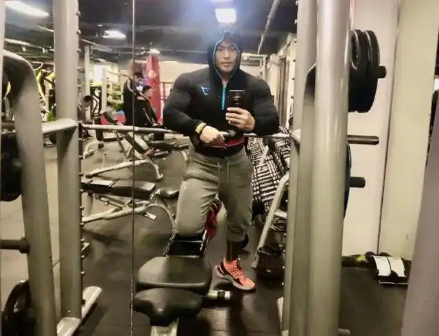 《永不磨灭的番号》播出10年,有的配角成一线明星,有配角已离世|王雷