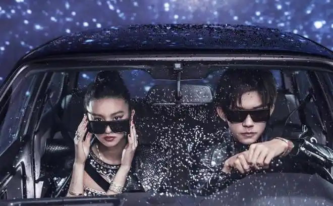 神仙同框!易烊千玺木村光希首合作 俊男靓女超强碰撞