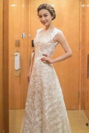 李易峰生冷回应"易昕恋",凸显出吴昕作为被凌辱女性的存在