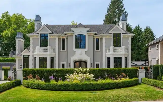 位于加拿大温哥华的一座精致优雅的欧式别墅|8083 angus dr