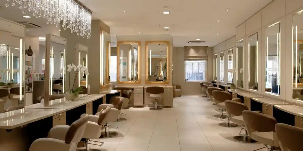 高档美发店泛白色地砖装修效果图片