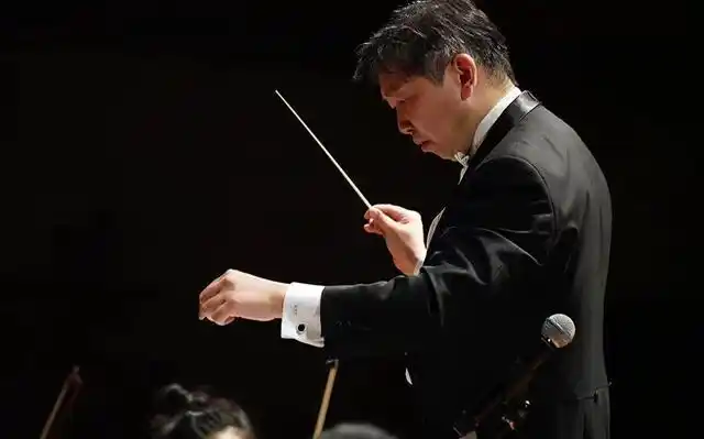 夏小汤率小乐手台湖剧场奏响经典旋律