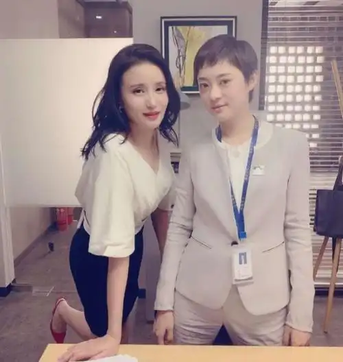 美女演员万美汐,曾与孙俪三度合作,如今38岁参演《安家》被吐槽