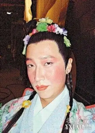 【图】丑到可以用来辟邪的明星抓拍