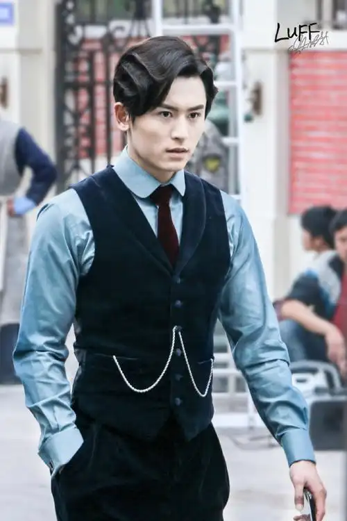 张哲瀚半妖倾城# 逆风小站与芒果tv电视剧.