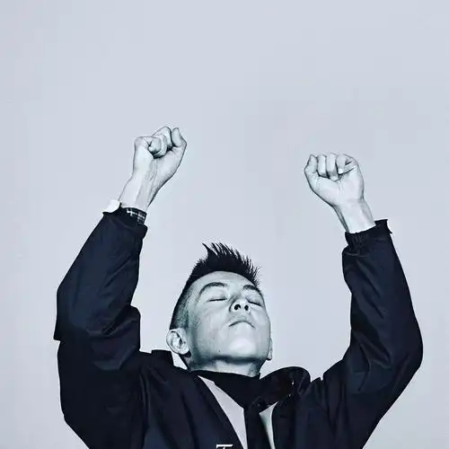 老哥们求冠希哥的头像