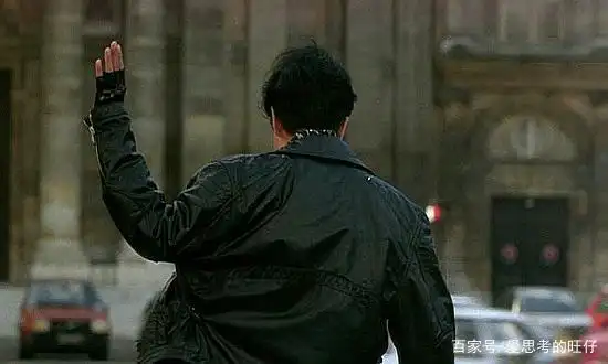 挥手告别过去,并不是否认过去