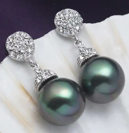 永不过时的珍珠耳饰:6款高贵优雅珍珠耳饰分享