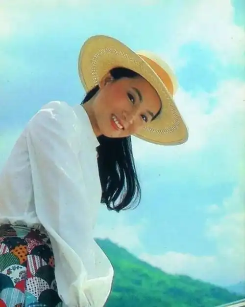 现在提到彩虹我们第一时间都会想到张惠妹.