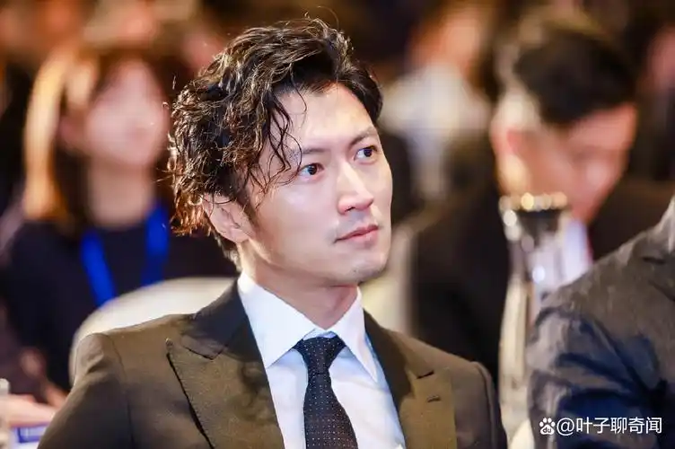 娱乐圈受过伤的明星,刘亦菲,赵丽颖上榜,最后一位"拿命拍戏"