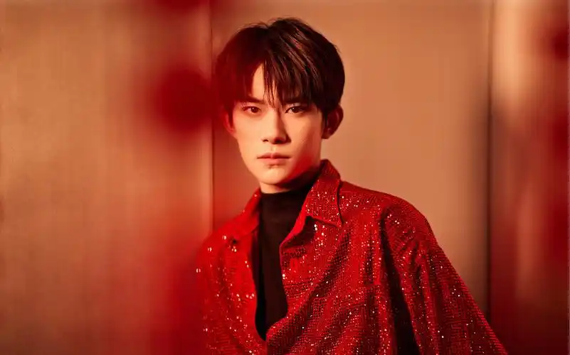 【20200124】 b>易烊千玺 /b>2020央视 b>春晚 /b>