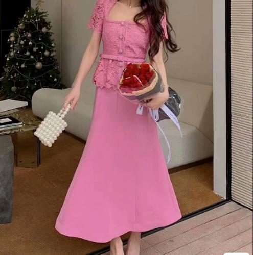 国内正品代购self-portrait粉色蕾丝鱼尾连衣裙