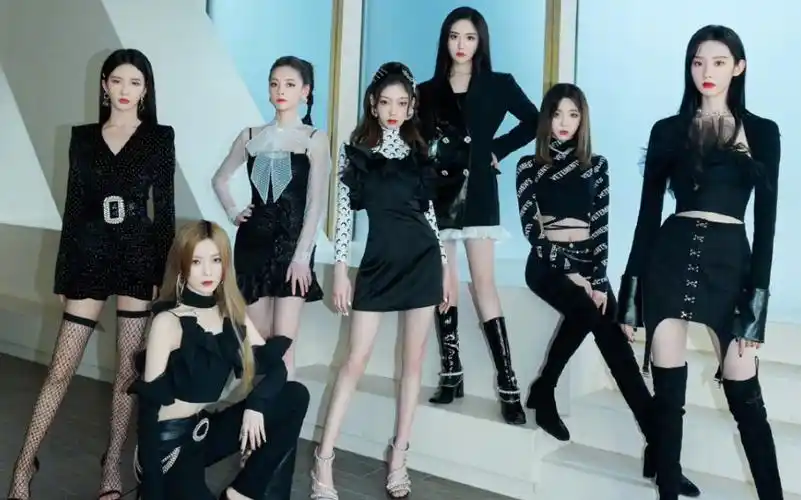 硬糖少女303马甲线直拍